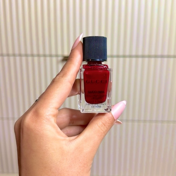 Gucci Nails Polish Lacquer in “Wild Amarena, #150”💅 - Picture 2 of 2